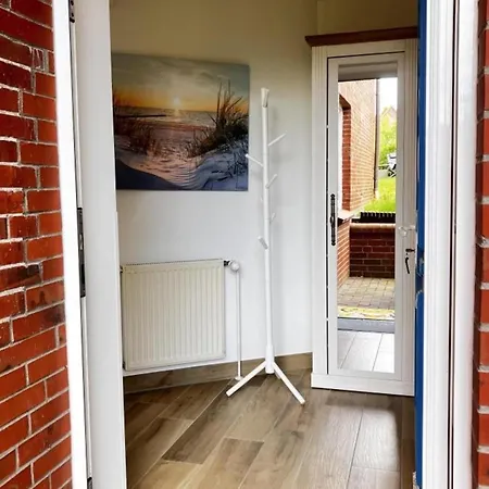 7 Im Haus Seesonne, * Бальтрум